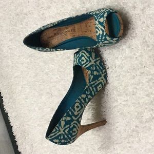 Teal/white heels
